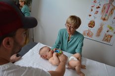 baby osteopathie Behandlung vojta therapie